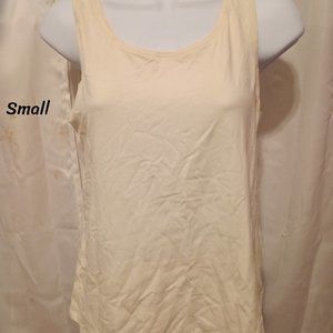 Eileen Fischer Basic beige Rayon top